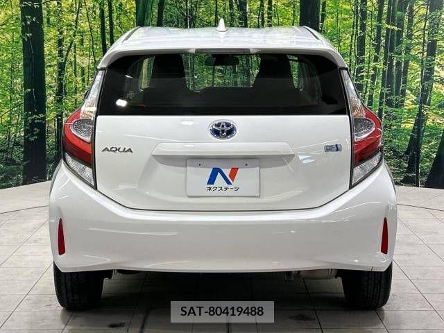 Toyota AQUA 2019-04 260431-15