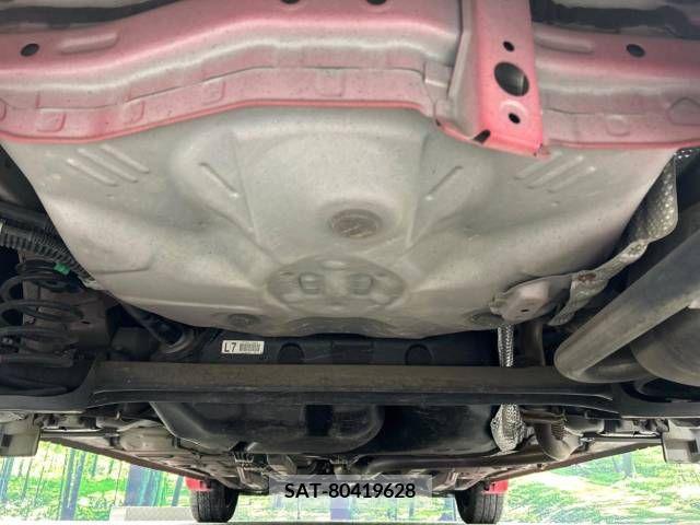 Toyota RACTIS 2014-08 377606-19