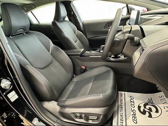 Toyota PRIUS 2023-08 194323-8
