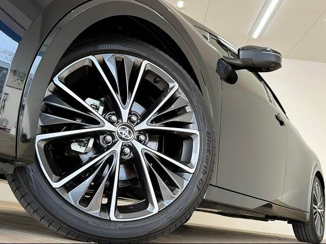 Toyota PRIUS 2023-08 194323-17