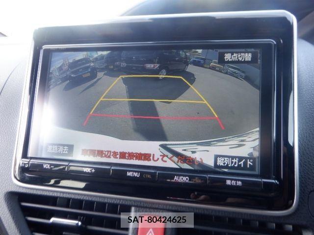 Toyota VOXY 2017-09 370279-17