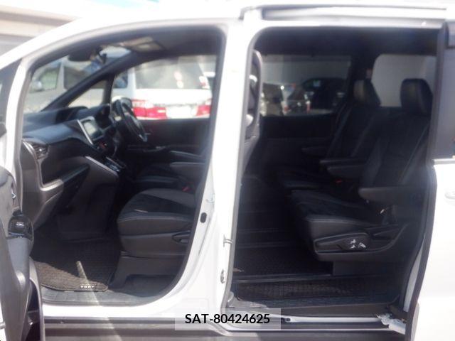 Toyota VOXY 2017-09 370279-13