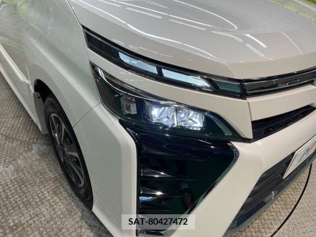 Toyota VOXY 2017-10 338298-12