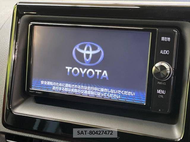 Toyota VOXY 2017-10 338298-2