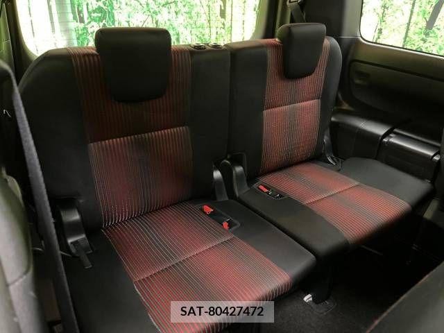 Toyota VOXY 2017-10 338298-11