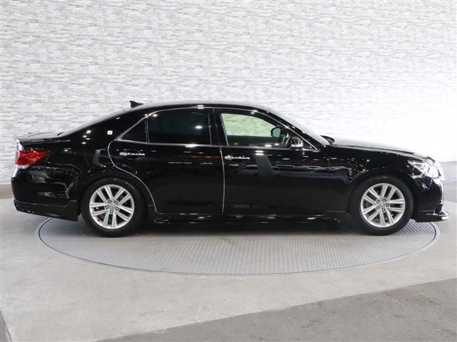 Toyota CROWN SEDAN 2013-01 184953-6
