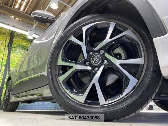 Toyota C-HR 2018-06 264207-13