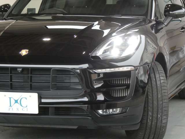 Porsche MACAN 2016-06 189650-2