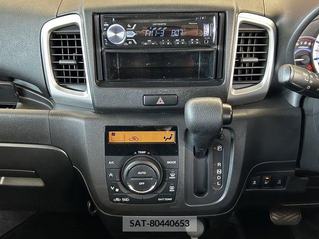 Suzuki SPACIA 2017-03 213814-15