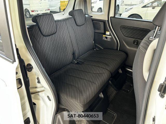 Suzuki SPACIA 2017-03 213814-12