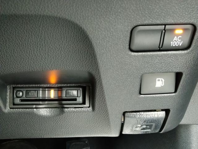 Toyota PRIUS 2020-11 25438-21