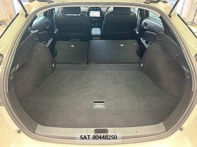 Toyota PRIUS 2019-11 372770-10
