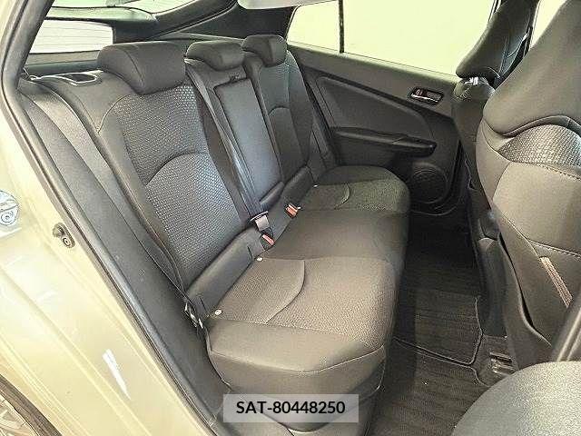 Toyota PRIUS 2019-11 372770-9
