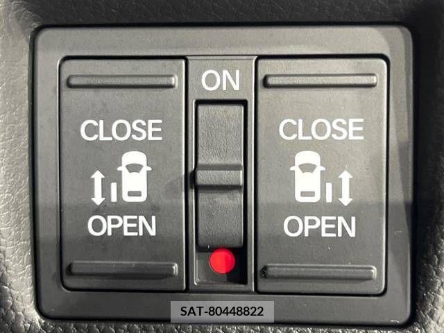 Honda N BOX CUSTOM 2021-12 341189-3
