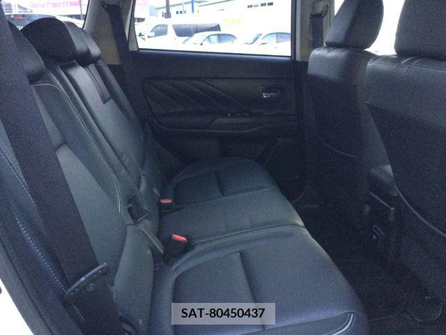 Mitsubishi OUTLANDER PHEV 2017-09 206830-13