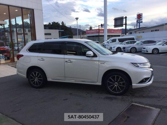 Mitsubishi OUTLANDER PHEV 2017-09 206830-3