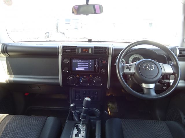 Toyota FJ CRUISER 2013-03 5792-9