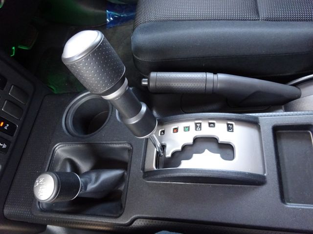 Toyota FJ CRUISER 2013-03 5792-13