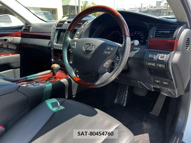 Lexus LS 2006-11 388381-13