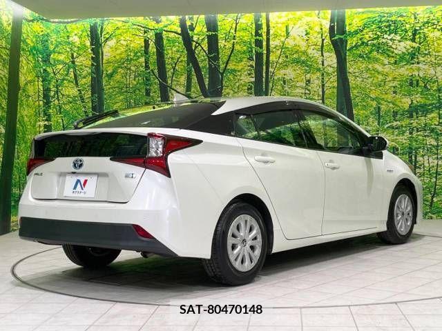 Toyota PRIUS 2020-04 282066-17