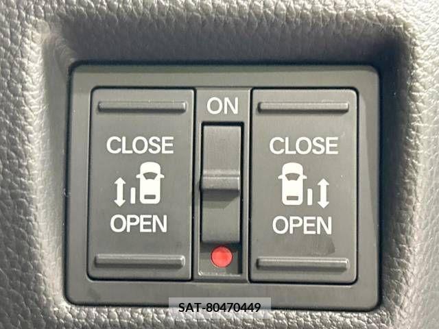 Honda N BOX CUSTOM 2021-01 346359-4