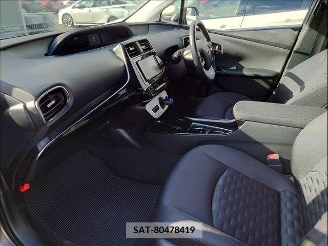 Toyota PRIUS PHV 2018-06 322613-18