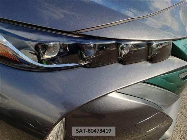 Toyota PRIUS PHV 2018-06 322613-8