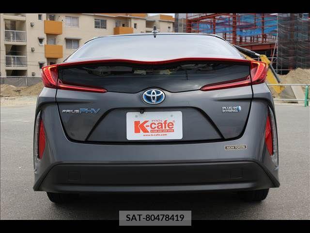 Toyota PRIUS PHV 2018-06 322613-27