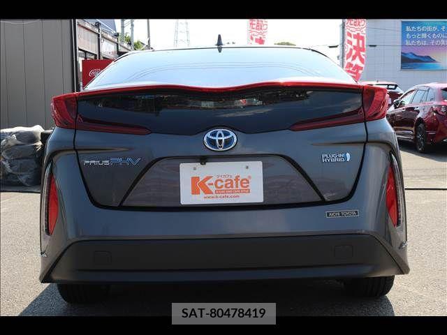Toyota PRIUS PHV 2018-06 322613-5