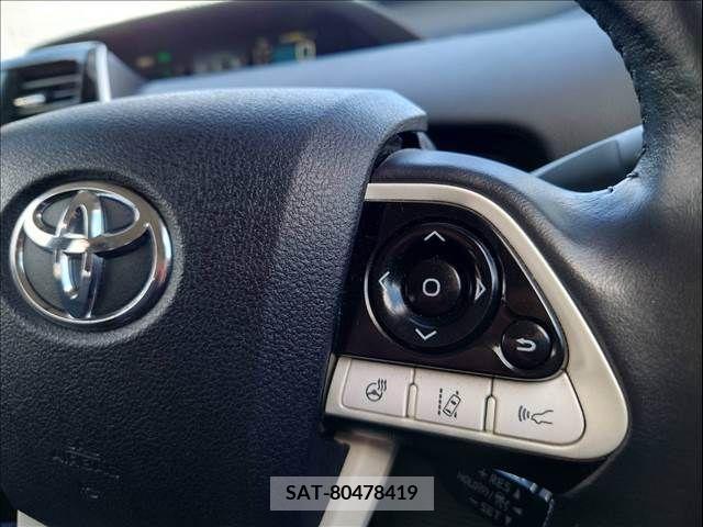 Toyota PRIUS PHV 2018-06 322613-15