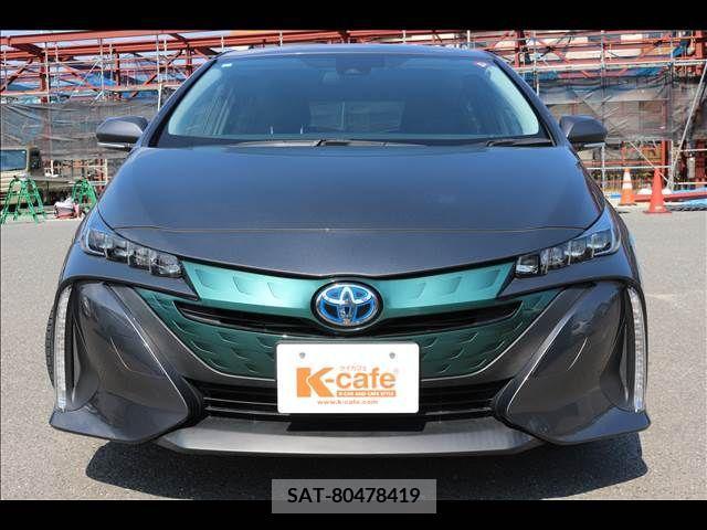 Toyota PRIUS PHV 2018-06 322613-1