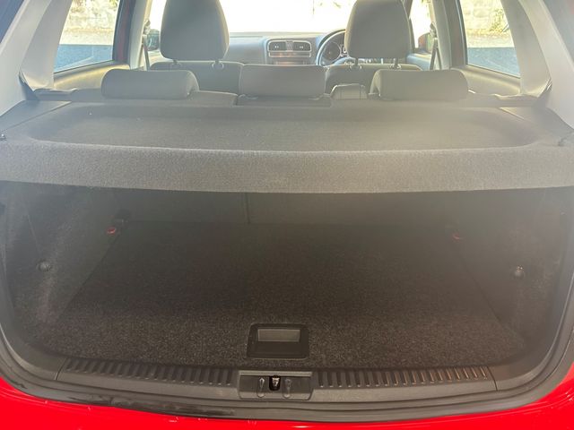 VolksWagen POLO 2014-09 18499-24
