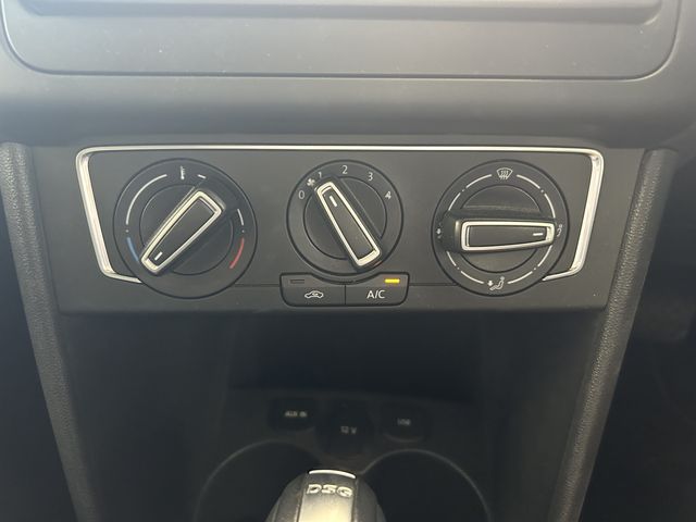 VolksWagen POLO 2014-09 18499-22