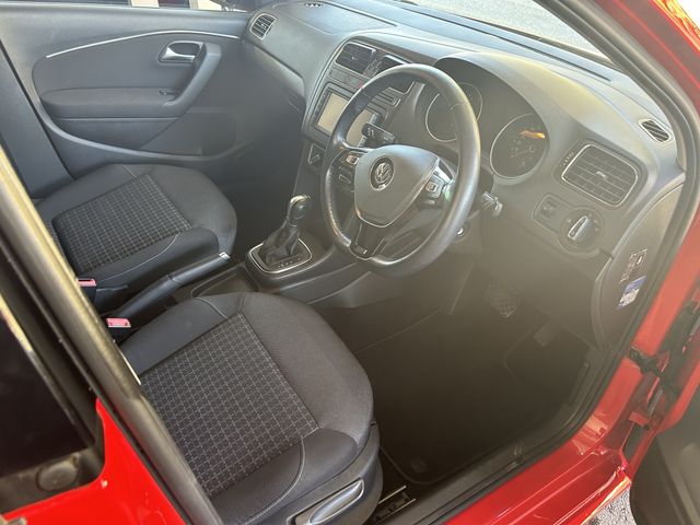 VolksWagen POLO 2014-09 18499-9