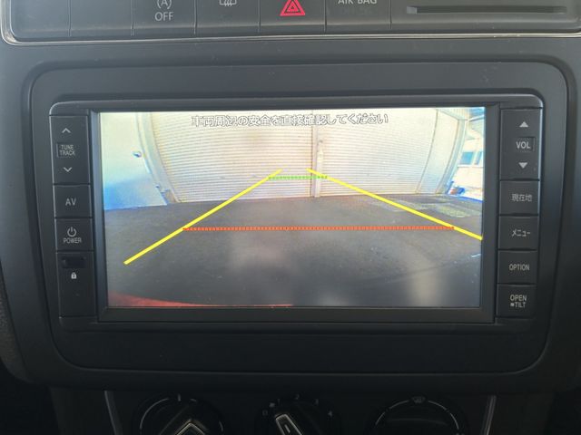 VolksWagen POLO 2014-09 18499-19