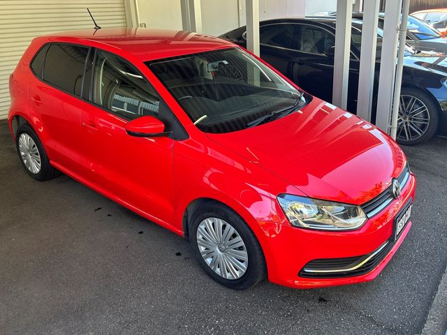 VolksWagen POLO 2014-09 18499-1