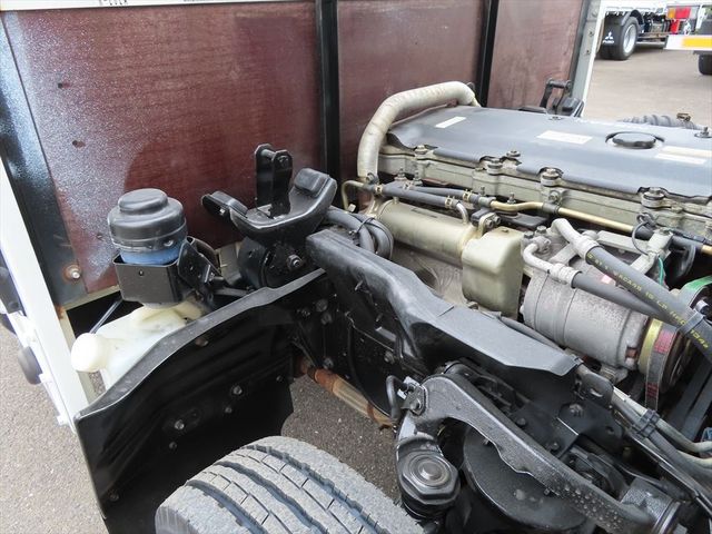 Nissan ATLAS 2005-05 3143-28