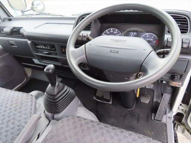 Nissan ATLAS 2005-05 3143-1