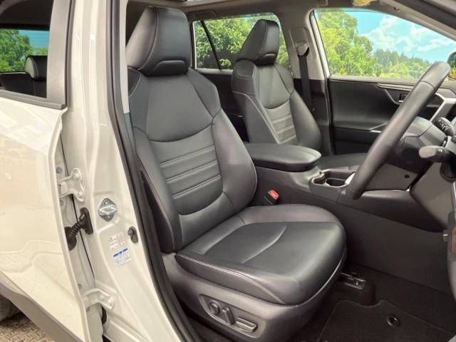 Toyota RAV4 2019-06 19007-8