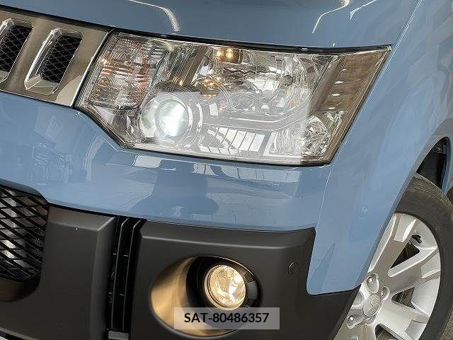 Mitsubishi DELICA D5 2013-07 373008-9