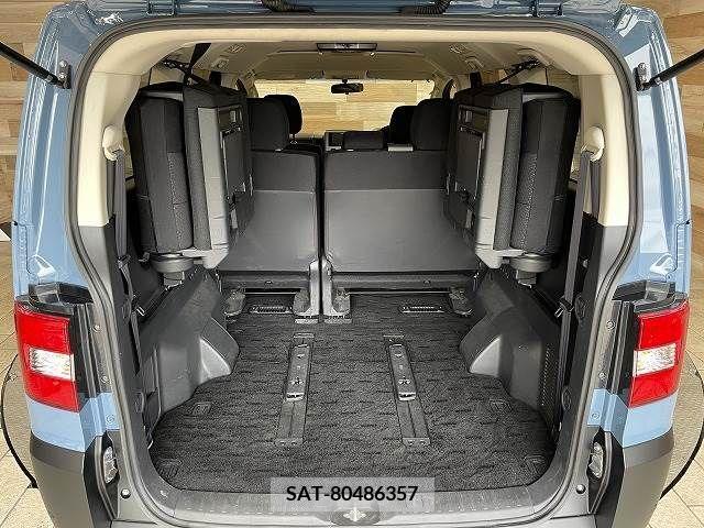 Mitsubishi DELICA D5 2013-07 373008-19