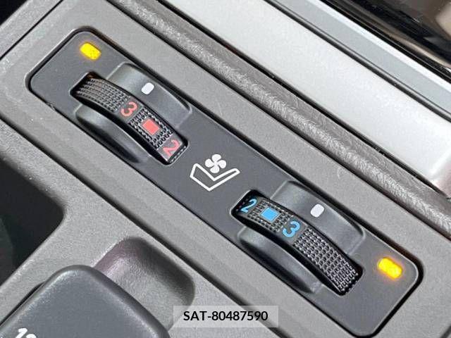 Toyota LAND CRUISER PRADO 2023-02 377075-5