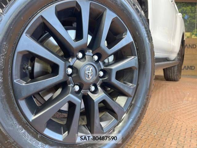 Toyota LAND CRUISER PRADO 2023-02 377075-13