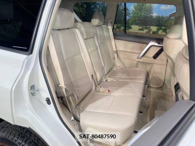 Toyota LAND CRUISER PRADO 2023-02 377075-9