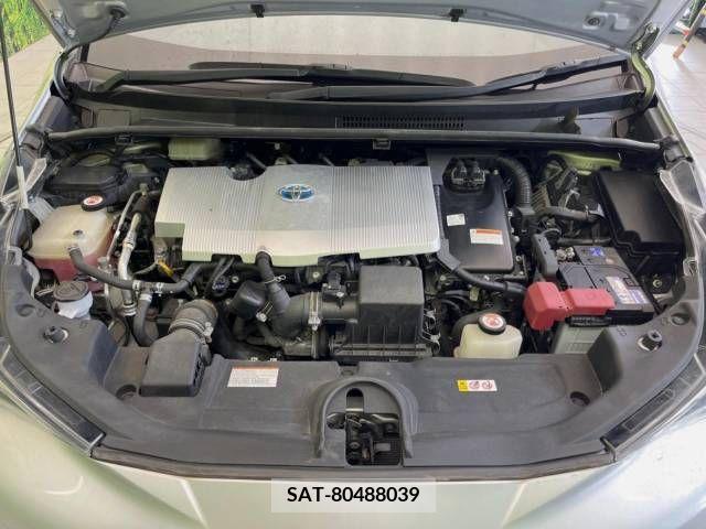 Toyota PRIUS 2018-04 322366-18