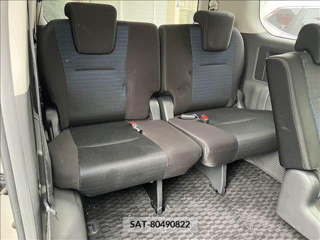 Toyota VOXY 2009-09 289184-13