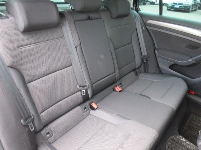 VolksWagen GOLF 2019-12 185249-16