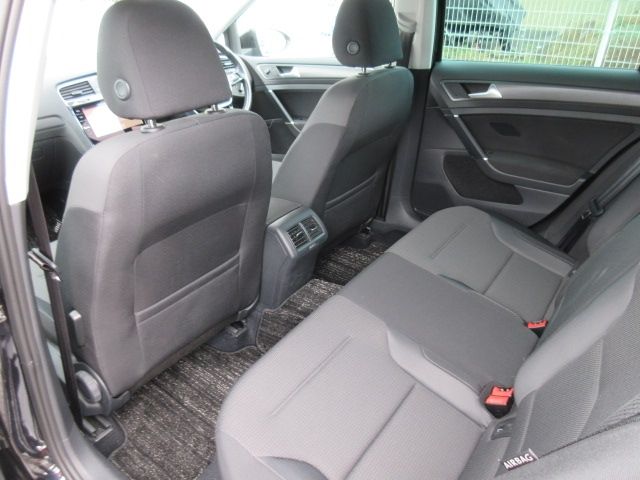 VolksWagen GOLF 2019-12 185249-17