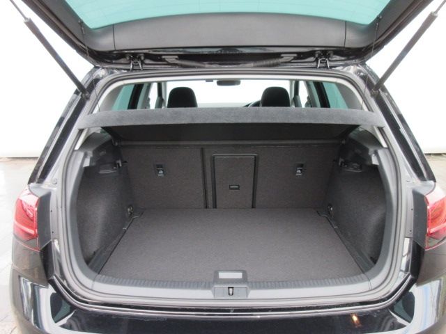 VolksWagen GOLF 2019-12 185249-21