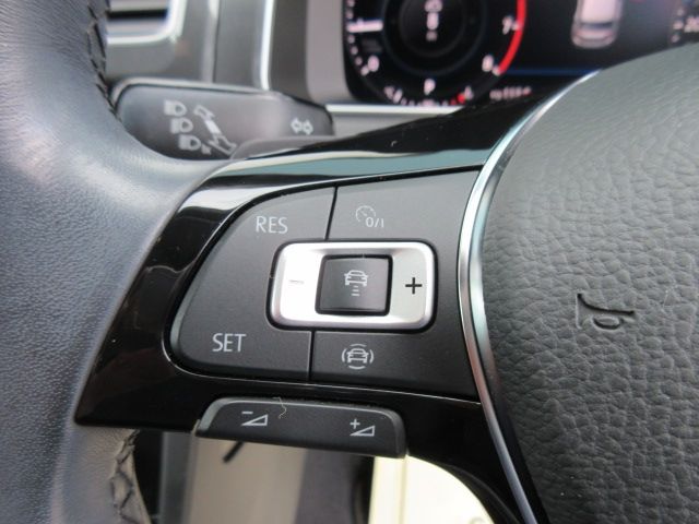 VolksWagen GOLF 2019-12 185249-10